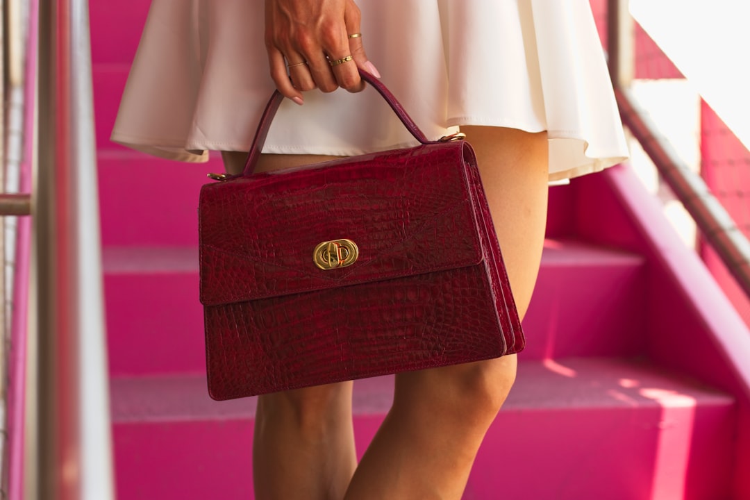 Photo white handbag