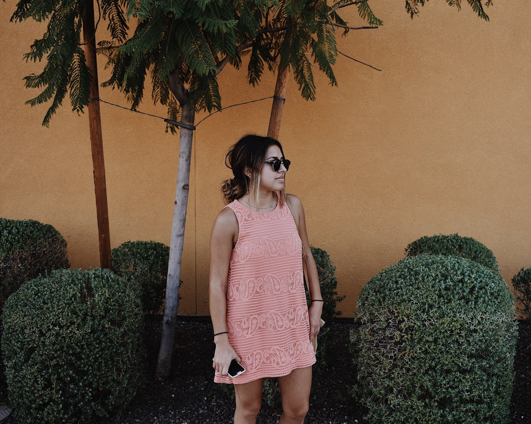 Photo salmon dress